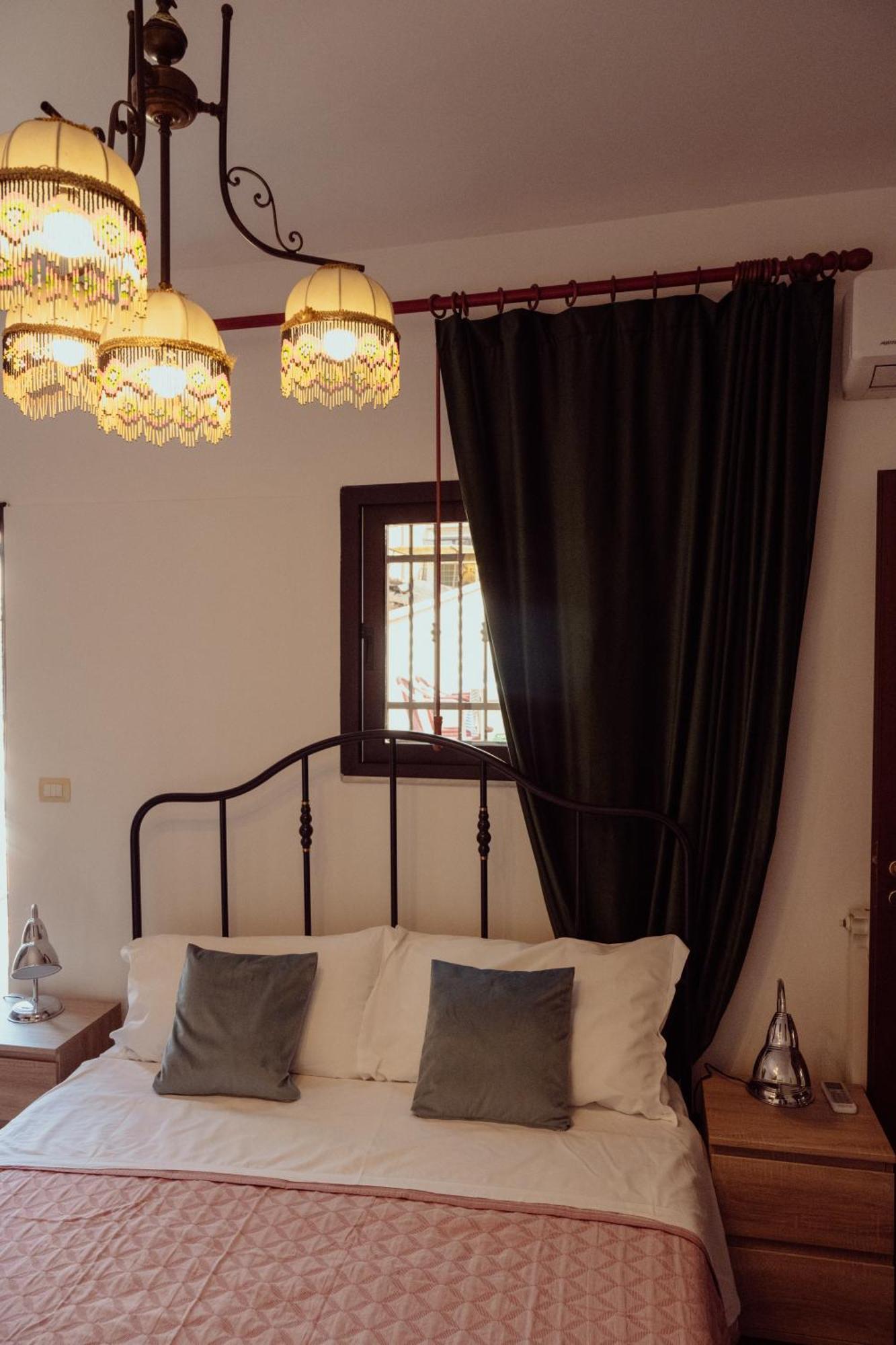 La Maison De Катанія Екстер'єр фото